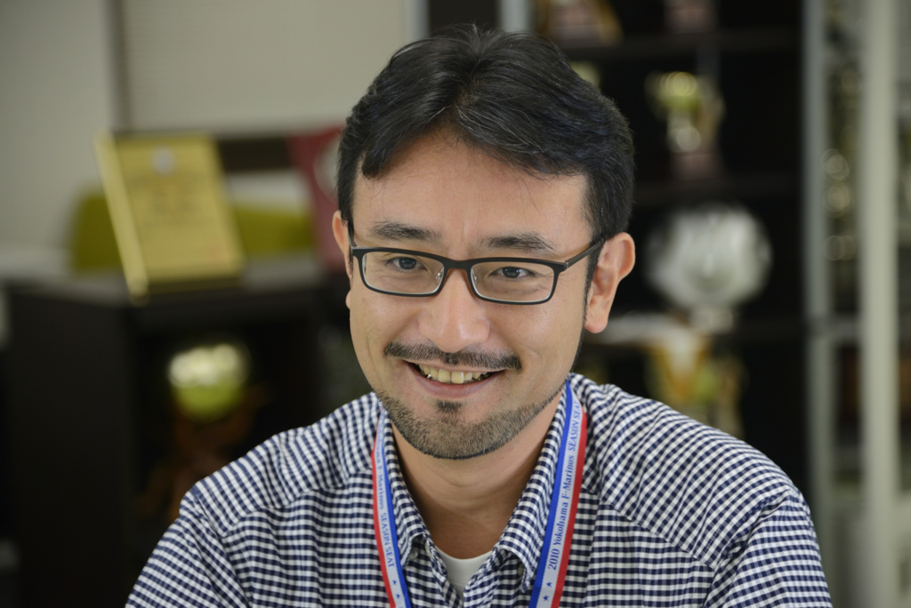 部長に出世するも 白旗宣言 自ら志願して 平社員 に戻る 楽天 自由すぎるサラリーマン 仲山進也さんの 奇跡のキャリアプラン リクナビnextジャーナル 部長に出世するも 白旗宣言 自ら志願して 平社員 に戻る 楽天 自由すぎるサラリーマン 仲山進也さんの 奇跡のキャリアプラン リクナビnextジャーナル