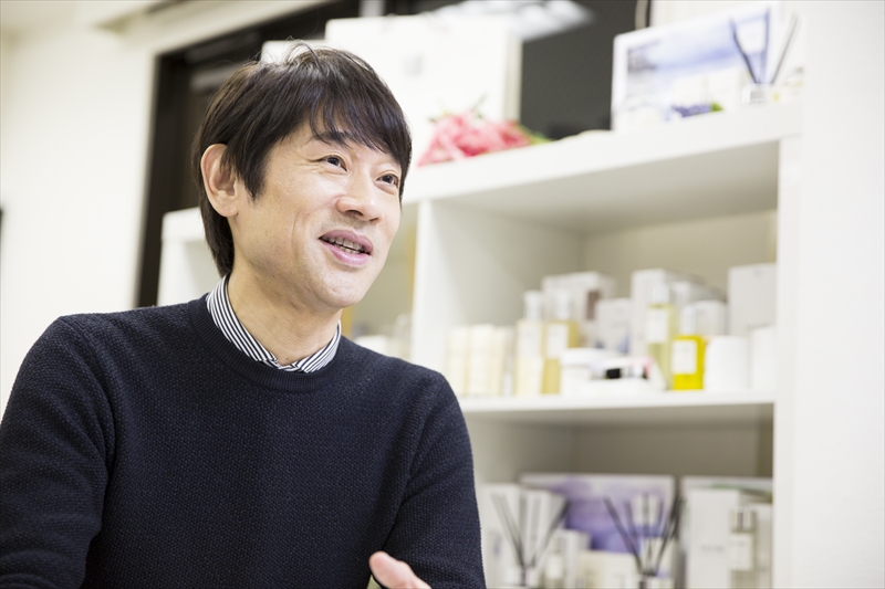 金融 It 財務会計のキャリアを捨て ステキ な雑貨の輸入事業にシフト ステキ インターナショナル株式会社 代表取締役 島影将さん 起業家たちの選択と決断 リクナビnextジャーナル