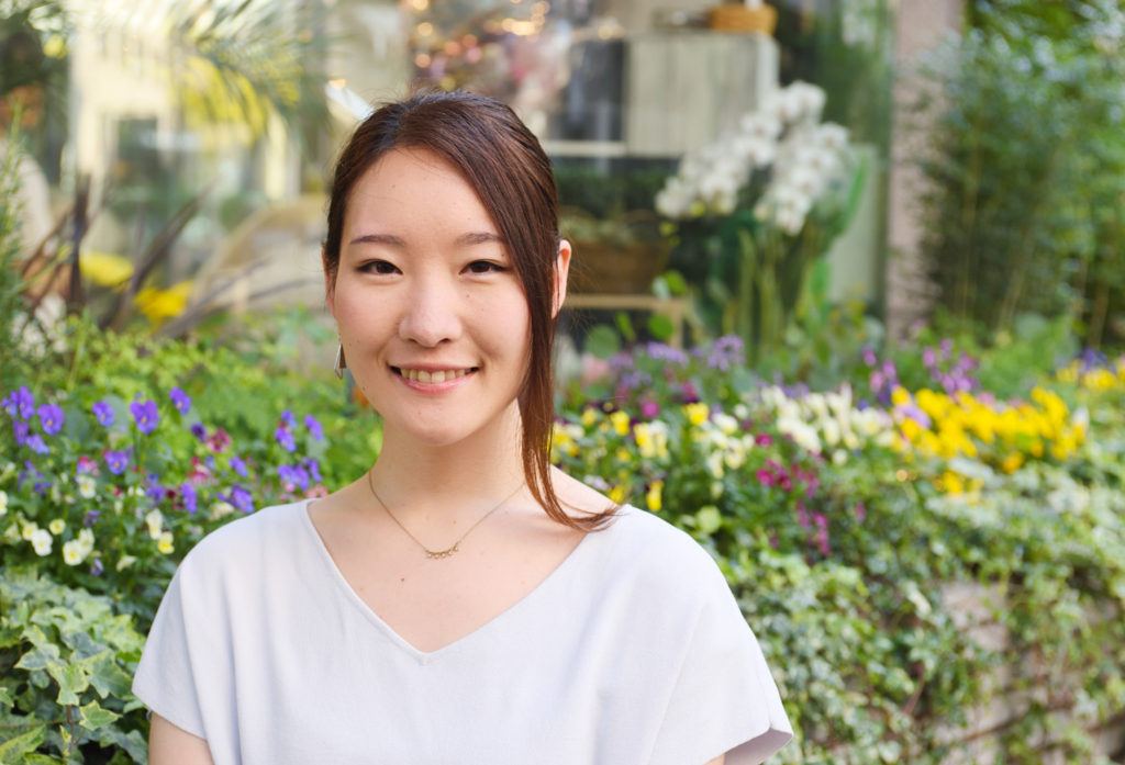 やりたいことに気付けたら ３年待たず に石から下りろ という言葉に背中を押されたーー28歳女性社長 社会課題 を 花 で解く リクナビnextジャーナル