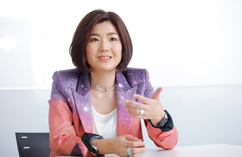 澤奈緒氏