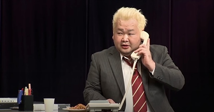 舞台上のハチミツ二郎さん