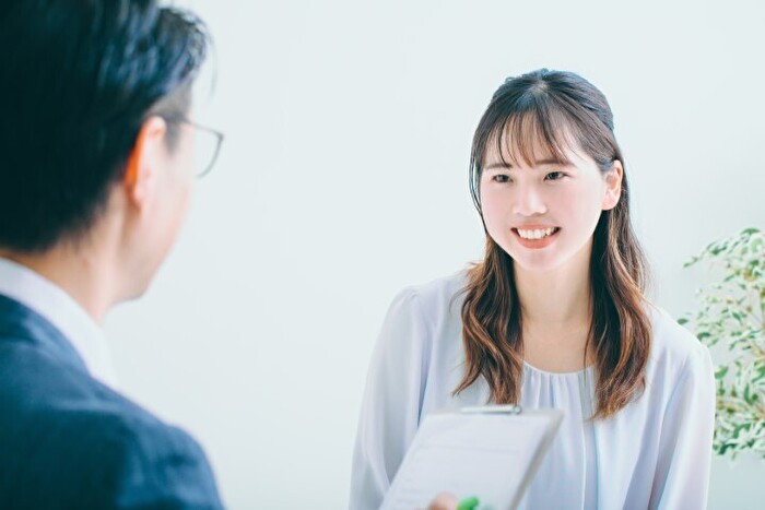 笑顔のビジネスパーソン_イメージカット