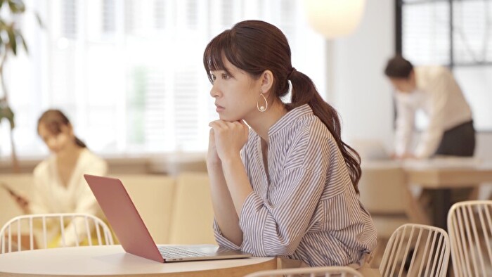仕事で成長できない環境のイメージカット