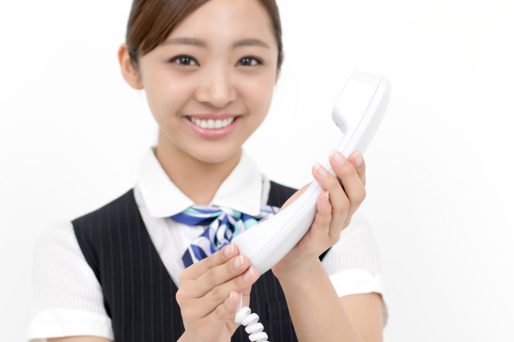 スムーズな電話の取り次ぎってどうやるの？基本マナーを押さえよう