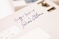 無刻印Happy Hacking Keyboardの裏には、リチャード・ストールマンのサインが。